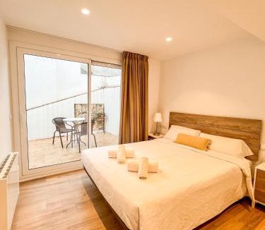 Besalu Apartment | Ganganell Àtic. Apartamento con terraza en Besalú