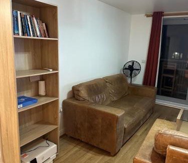 Bracknell Apartment | Ganmos Place