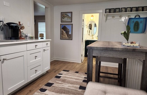 Wichita Falls Apartment | Garage apartment central to all activities.