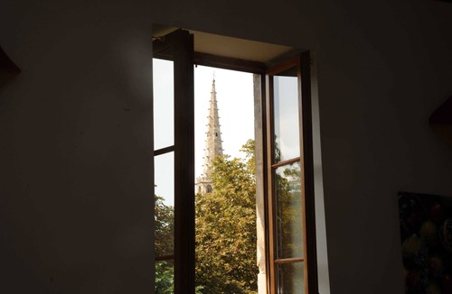 Limoux Apartment | Garden Apartment: AC, spacious, 2 BEDROOMS garden