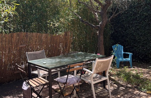 Saint-Just Apartment | Garden apartment in petite camargue