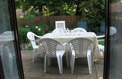 Lathuile Apartment | Garden apartment near Lake Annecy, ideal for family holidays .