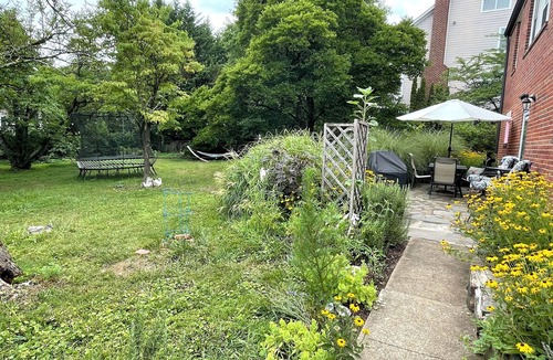 Cabin John Apartment | Garden Apartment Retreat