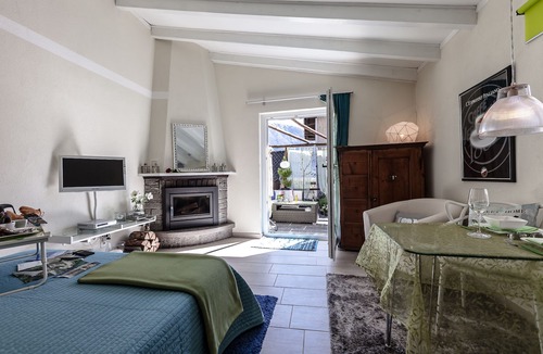 Gordola Bed & Breakfast | Garden Apt near Locarno/Lake M