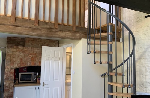 Farthinghoe Cabin | Garden Barn