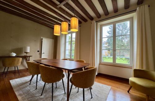 Fontainebleau Villa | Garden - Center of Fontainebleau - Parking
