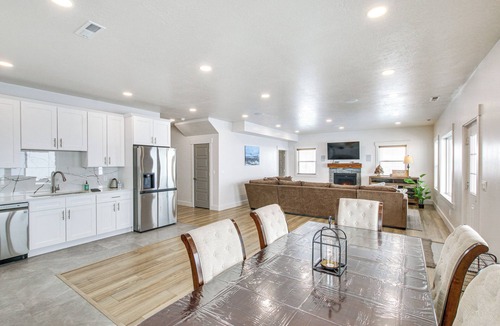 Sweetwater Cabin | Garden City Cabin w/Fire Pit: 2 Mi to Bear Lake!
