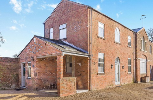 Northwich Cottage | Garden Cottage - UK45498