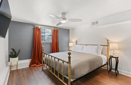 Saint Thomas Development House | Garden District 3BD 2BA Parking Stylish & Unique