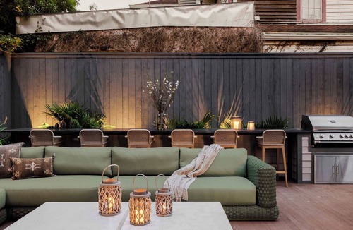 Touro Hotel | Garden District Historic Unit With Shared Heated Pool