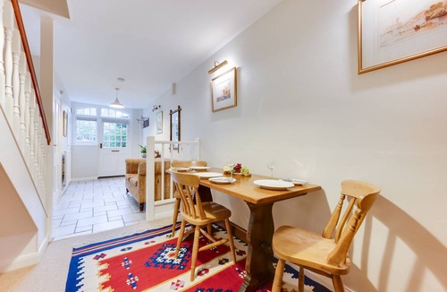 Sandwich Cottage | Garden Flat