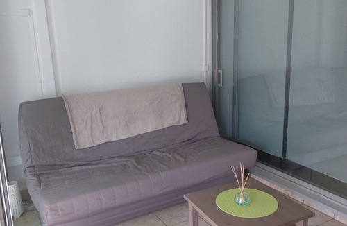 La Petite Motte Apartment | Garden-floor apartment with terrace and pool access. 10 min from the beach