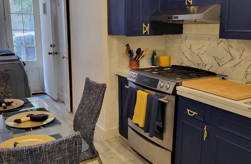 East Flatbush Apartment | Garden Floor Oasis