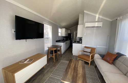 Sierra Vista Cabin | Garden Grove Cottage #1