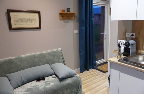 Montcy-Notre-Dame House | Garden house 2-4 persons with terrace near the forest in a quiet area.