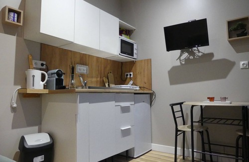Montcy-Notre-Dame House | Garden house 2-4 persons with terrace near the forest in a quiet area.