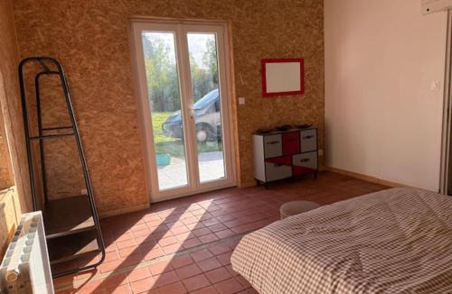 Saint-Benin-d'Azy Villa | Garden House