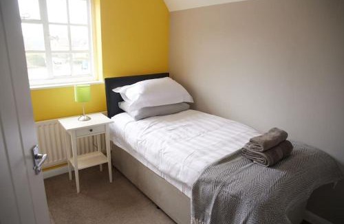 Rendcomb House | Garden House