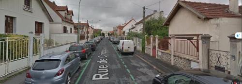 Arcueil House | Garden house, parking, 3 mins RER, 1km Paris