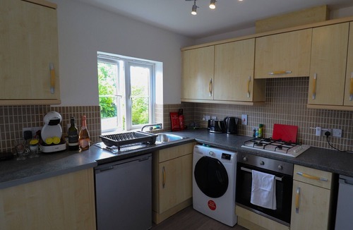 Banbury House | Garden House with parking