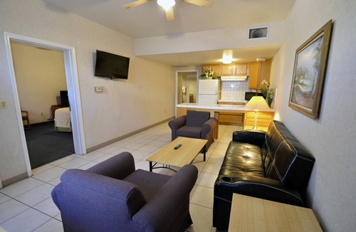 Fresno Hotel | Garden Inn and Suites