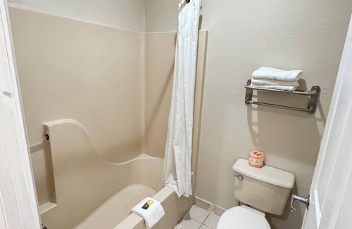 Union City Hotel | Garden Inn Hotel