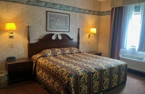 New Castle Hotel | Garden Inn
