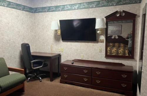 New Castle Hotel | Garden Inn