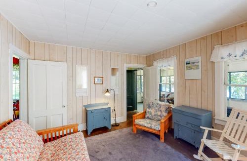 Charlotte House | Garden Island's Birch