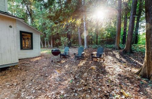 Charlotte House | Garden Island's Cedar