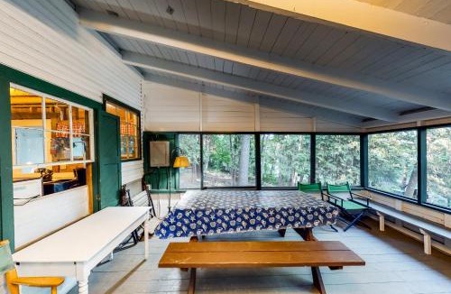 Charlotte House | Garden Island's Cedar