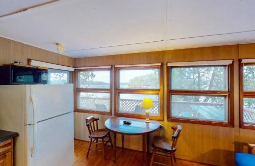 Charlotte House | Garden Island's Oak