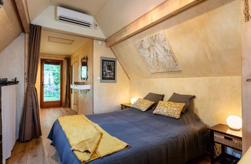 Cabrerets Apartment | Garden level studio with exceptional view