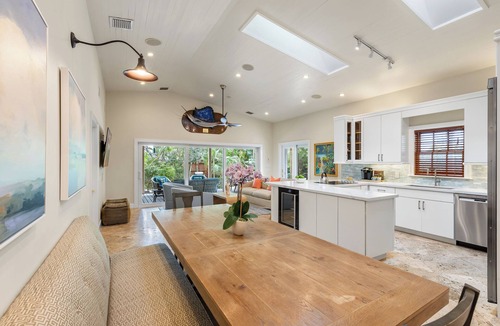 Old Town House | GARDEN OASIS ~ Great Casa Marina Location with True Island Elegance!