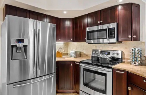 Kerrville House | Garden Oasis Home with Hot Tub, Game Room, Full Kitchen
