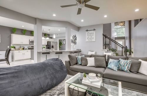 Mesquite House | Garden Patio & Fire Pit: Mesquite Home Near Lakes