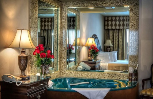 Bowmansville Hotel | Garden Place Hotel