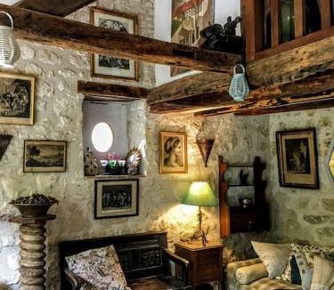 Brehemont Apartment | Garden Retreat Loire Riverside