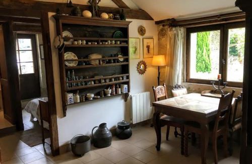 Brehemont Apartment | Garden Retreat Loire Riverside