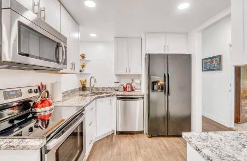 Riverton Apartment | Garden Retreat-River Trail, SLC, Big Rooms,Views