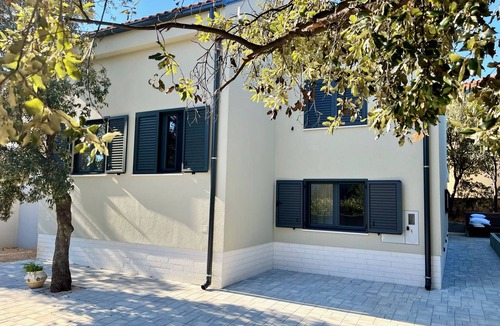 Simuni Apartment | Garden Studio Apartment