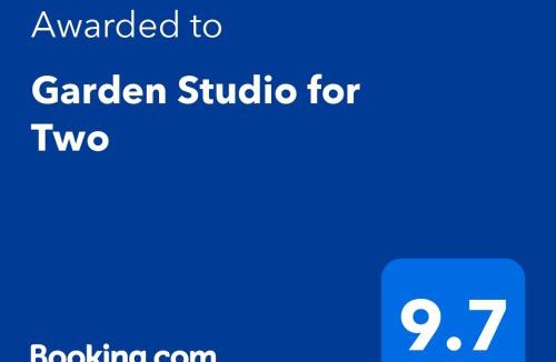 Kippen Ski Chalet | Garden Studio for Two