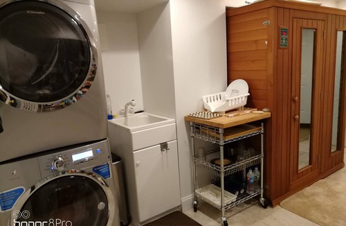 Town of North Castle Apartment | Garden Studio with Private Full Bath & Sauna. Self check-in.