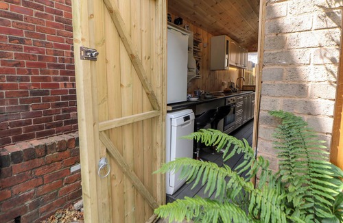 Dronfield Cottage | Garden Suite