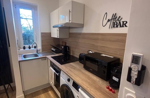 Alfortville Apartment | Garden Suite Paris Alfortville Metro - 10 min from Paris
