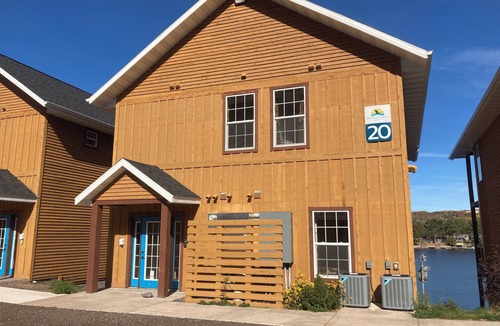 Houghton Cabin | Garden Waterfront Cabin 20A