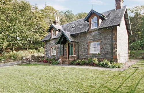 Castle Douglas House | Gardener's Cottage-Uxt