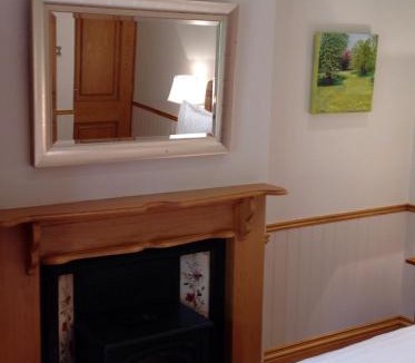 Bakewell Bed & Breakfast | Gardeners Cottage B and B