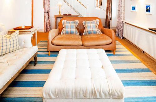 Bourton House | Gardeners Cottage