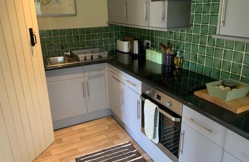 Laverton House | Gardeners Cottage